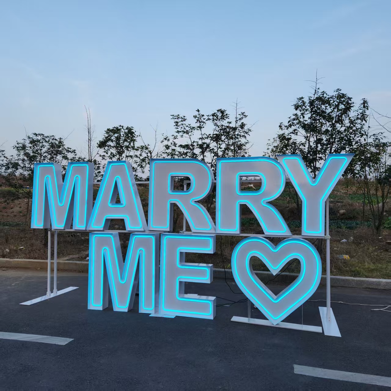 MARRY ME Metall RGB LED Neon-S – Wedding Supply Rentals Bewertung und Preis
